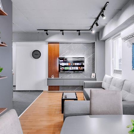 Luxury Apartment Iva VI Szkopje Kültér fotó