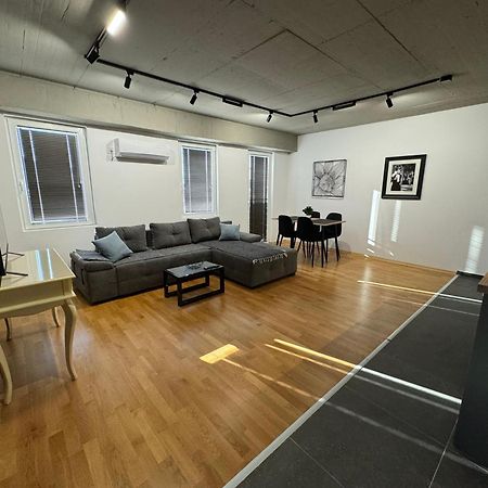 Luxury Apartment Iva VI Szkopje Kültér fotó